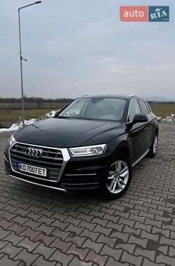 Внедорожник / Кроссовер Audi Q5 2019 в Тячеве