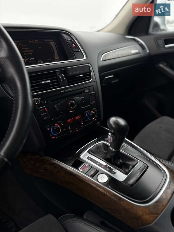 Внедорожник / Кроссовер Audi Q5 2010 в Шептицькому