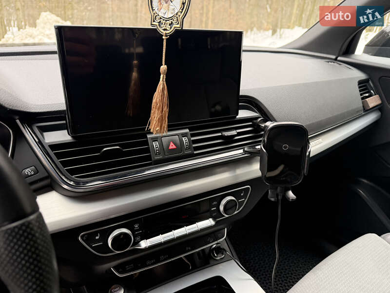 Позашляховик / Кросовер Audi Q5 2022 в Львові