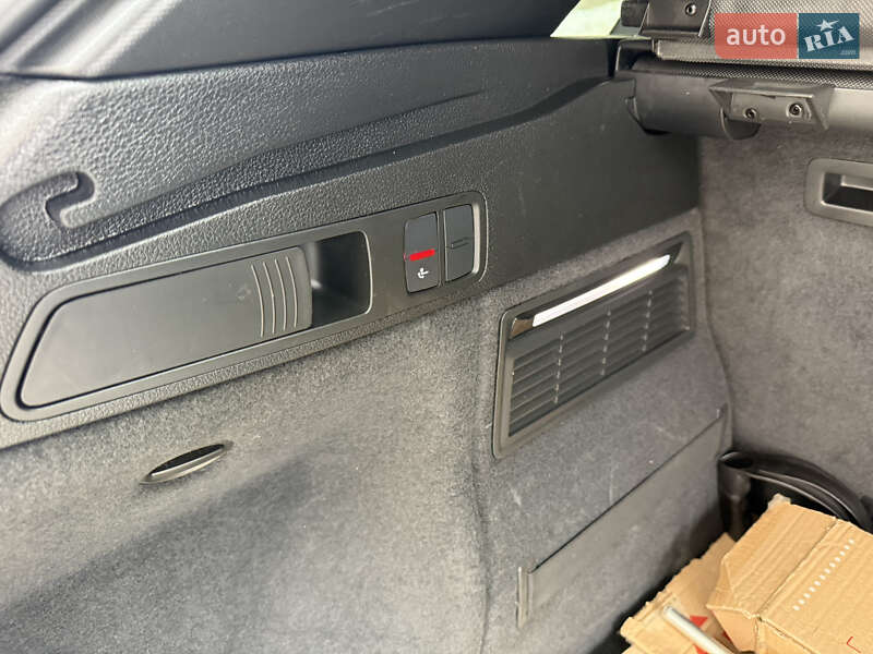 Позашляховик / Кросовер Audi Q5 2022 в Львові