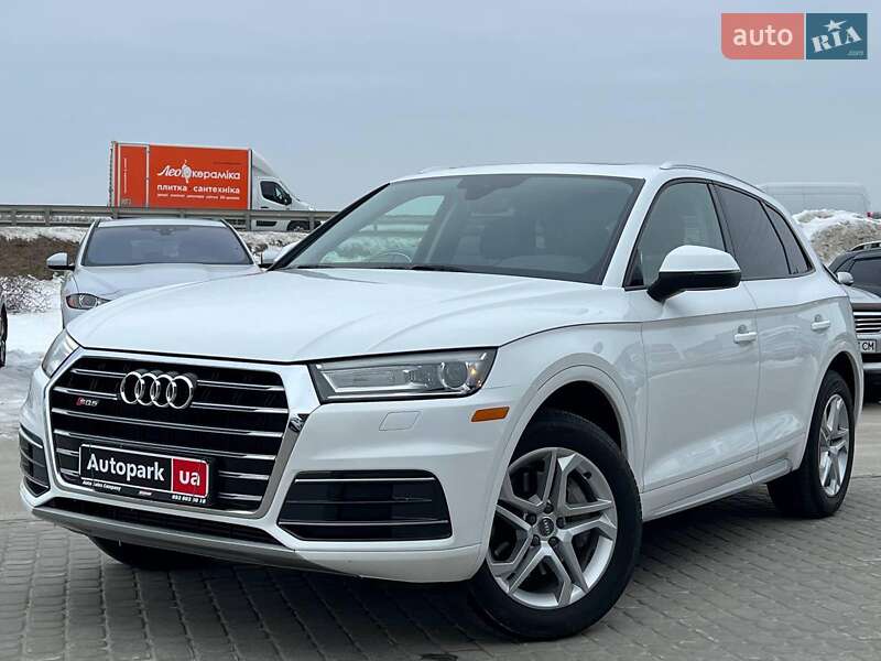 Позашляховик / Кросовер Audi Q5 2017 в Львові