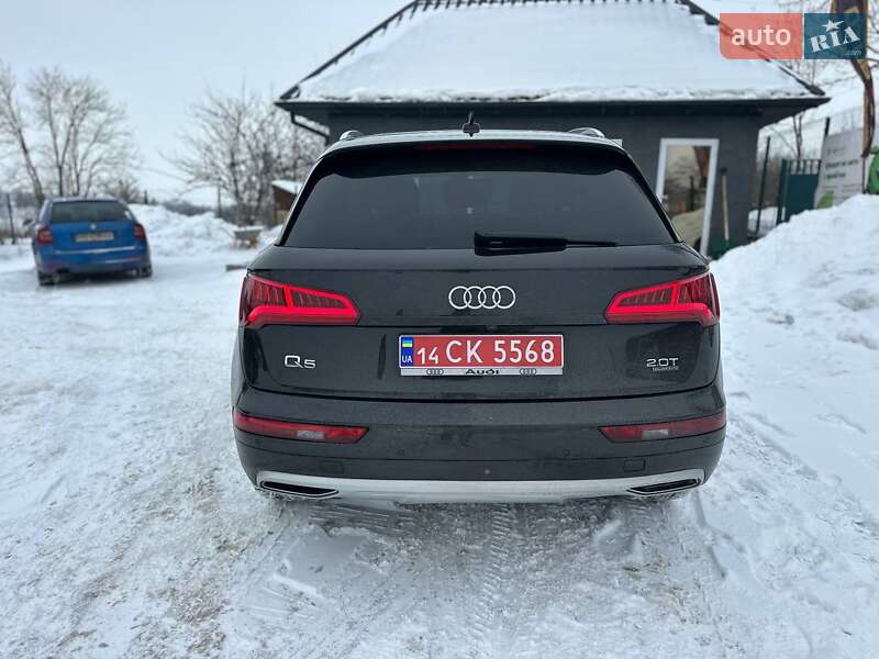 Внедорожник / Кроссовер Audi Q5 2018 в Казатине