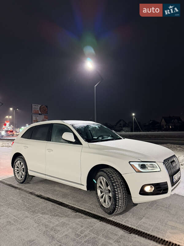 Позашляховик / Кросовер Audi Q5 2014 в Луцьку