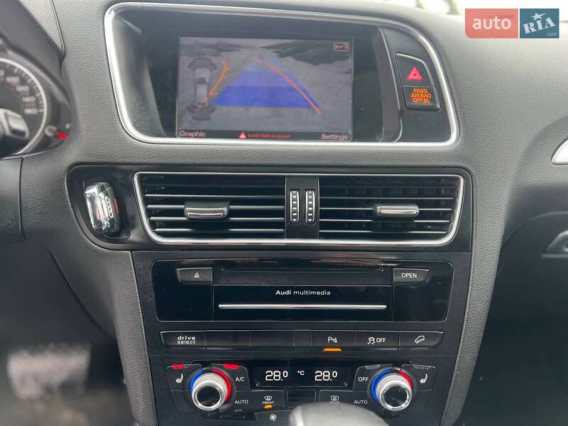 Позашляховик / Кросовер Audi Q5 2016 в Стрию