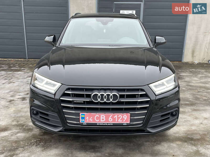 Внедорожник / Кроссовер Audi Q5 2018 в Черновцах