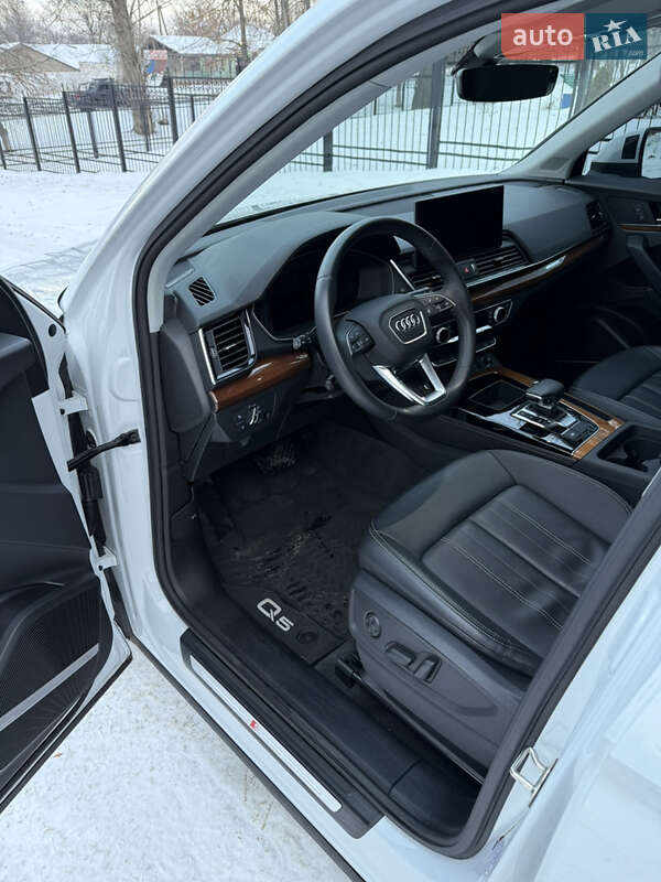 Позашляховик / Кросовер Audi Q5 2023 в Прилуках фото 11 Позашляховик / Кросовер Audi Q5 2023 в Прилуках