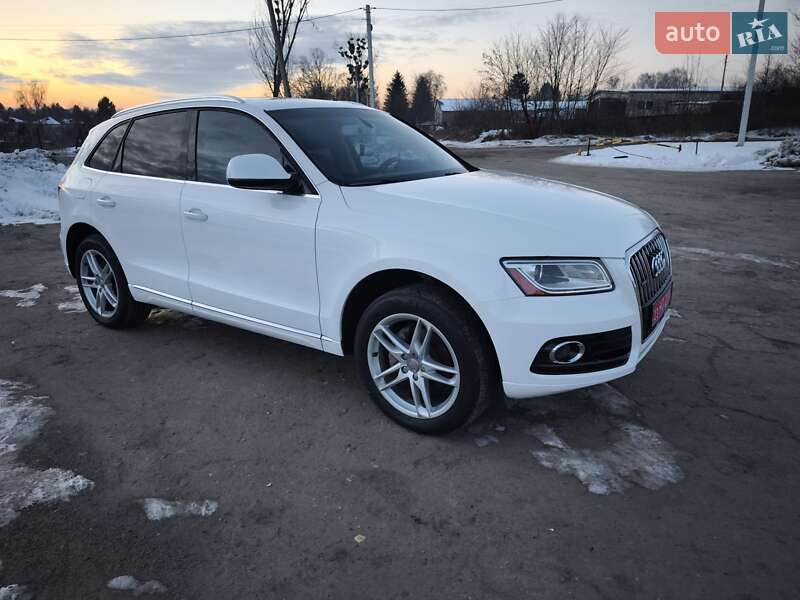 Позашляховик / Кросовер Audi Q5 2016 в Луцьку