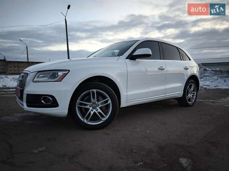 Позашляховик / Кросовер Audi Q5 2016 в Луцьку