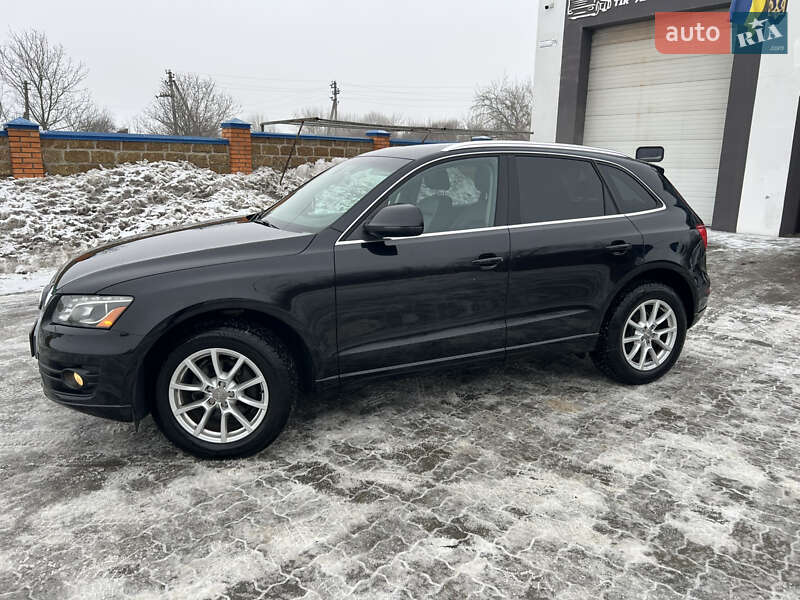 Позашляховик / Кросовер Audi Q5 2012 в Володимирі