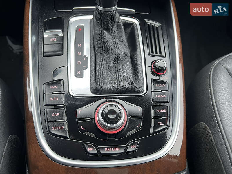 Позашляховик / Кросовер Audi Q5 2012 в Володимирі