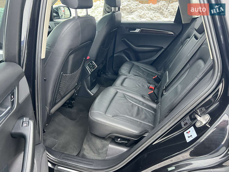 Позашляховик / Кросовер Audi Q5 2012 в Володимирі