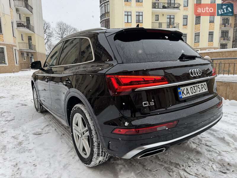 Внедорожник / Кроссовер Audi Q5 2020 в Киеве