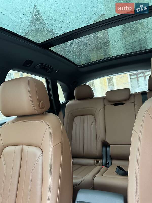 Внедорожник / Кроссовер Audi Q5 2020 в Киеве