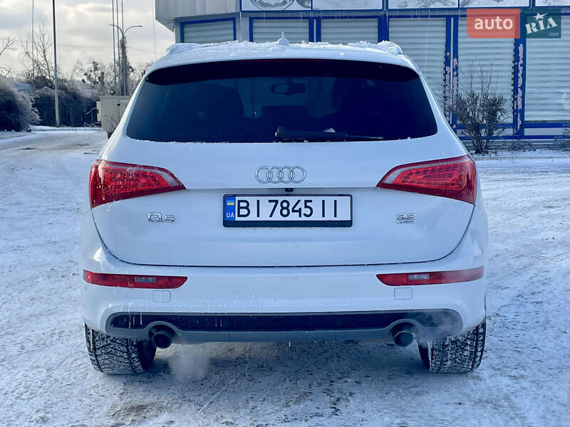 Позашляховик / Кросовер Audi Q5 2011 в Полтаві
