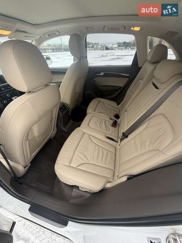 Внедорожник / Кроссовер Audi Q5 2014 в Одессе