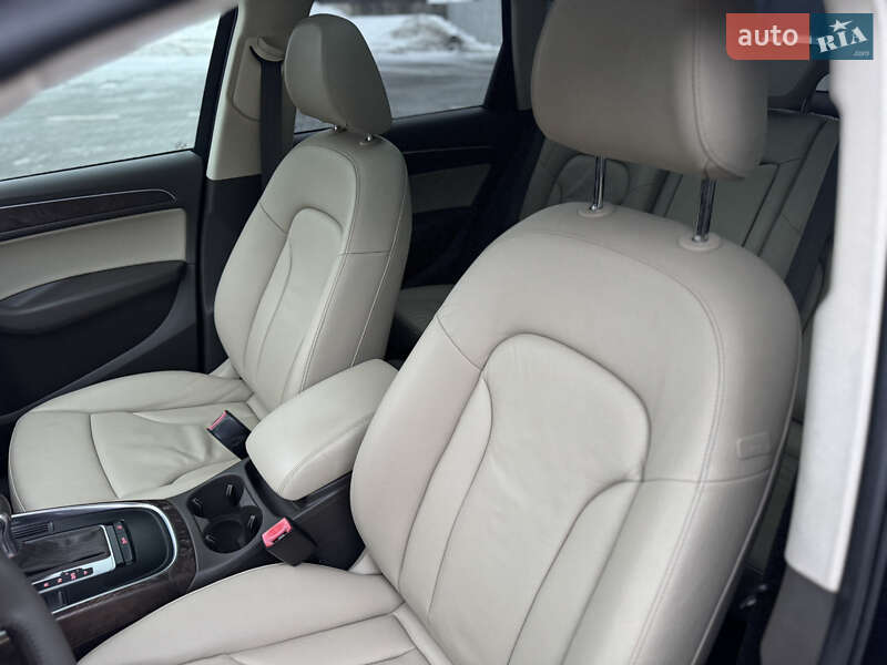 Позашляховик / Кросовер Audi Q5 2014 в Дубні