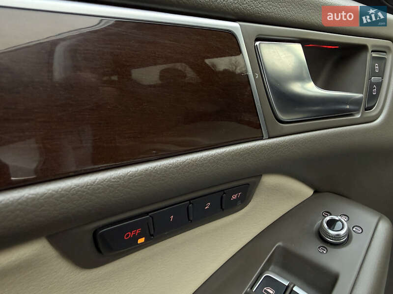 Позашляховик / Кросовер Audi Q5 2015 в Дрогобичі