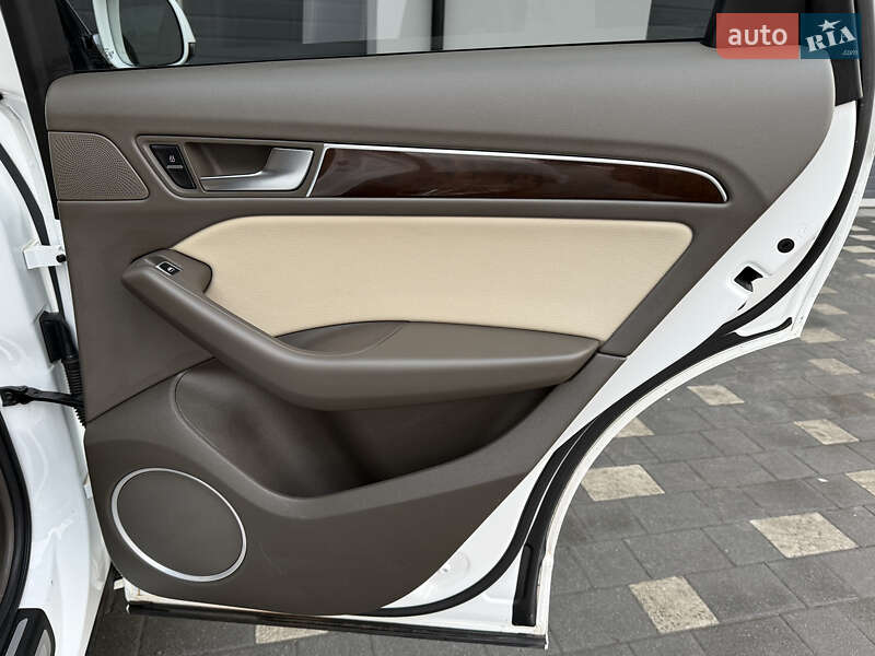 Позашляховик / Кросовер Audi Q5 2015 в Дрогобичі