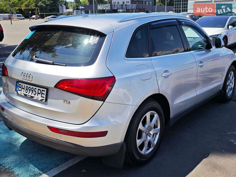 Позашляховик / Кросовер Audi Q5 2013 в Одесі
