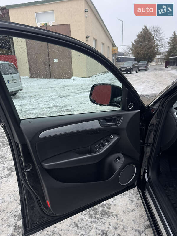 Внедорожник / Кроссовер Audi Q5 2017 в Владимире