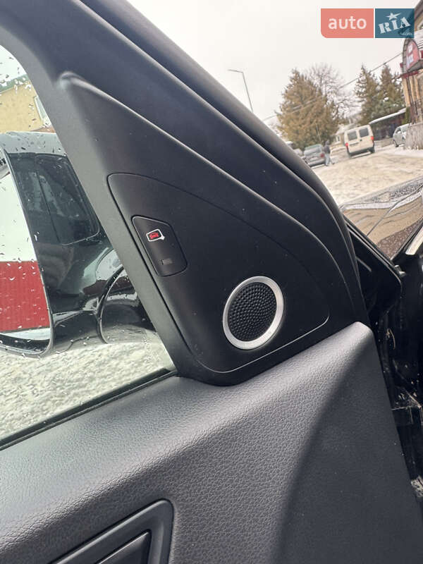 Внедорожник / Кроссовер Audi Q5 2017 в Владимире