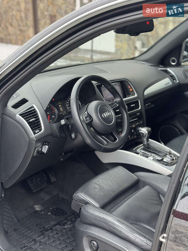 Внедорожник / Кроссовер Audi Q5 2017 в Владимире