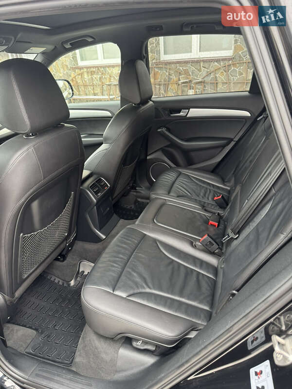 Внедорожник / Кроссовер Audi Q5 2017 в Владимире