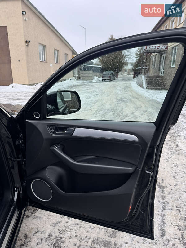 Внедорожник / Кроссовер Audi Q5 2017 в Владимире