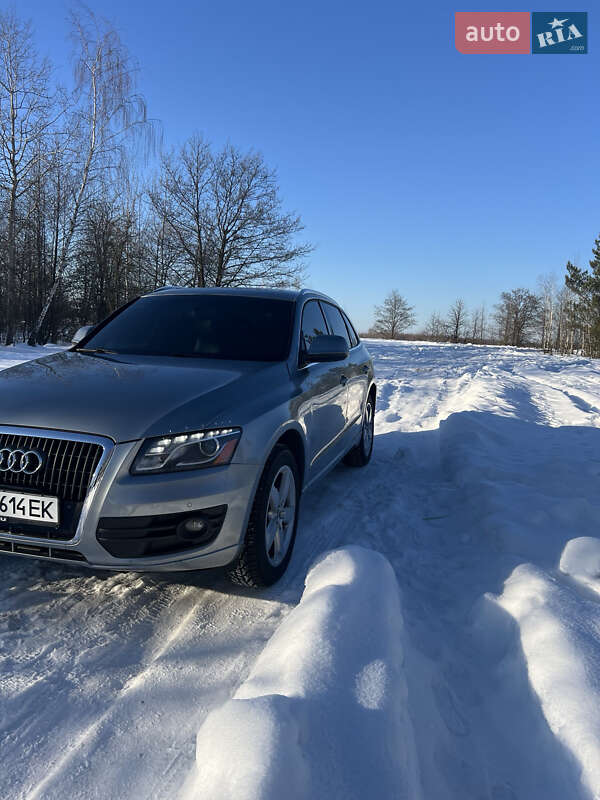 Позашляховик / Кросовер Audi Q5 2011 в Коростені