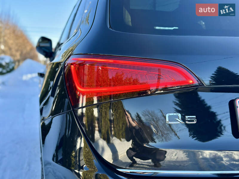 Позашляховик / Кросовер Audi Q5 2015 в Києві