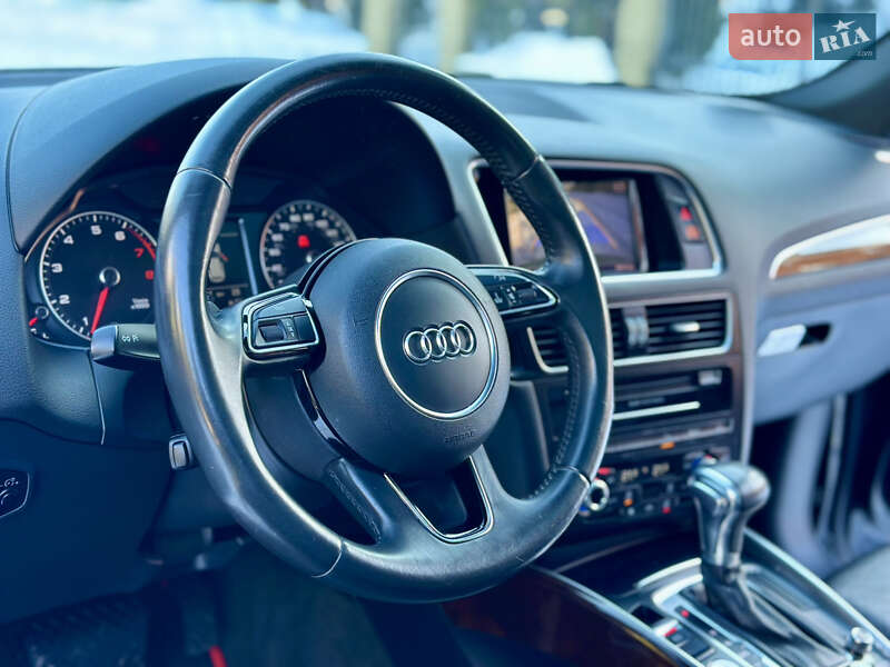 Позашляховик / Кросовер Audi Q5 2015 в Києві