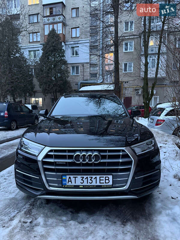 Позашляховик / Кросовер Audi Q5 2020 в Івано-Франківську