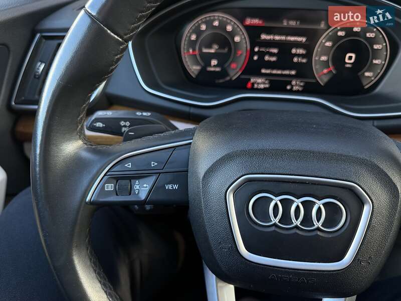 Внедорожник / Кроссовер Audi Q5 2021 в Львове