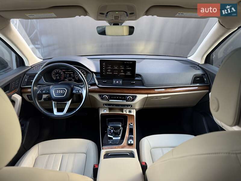 Внедорожник / Кроссовер Audi Q5 2021 в Львове