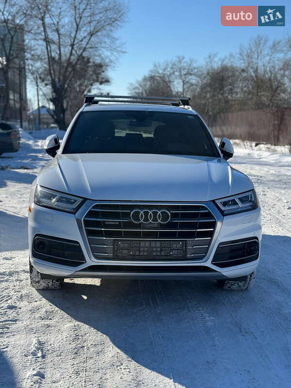 Внедорожник / Кроссовер Audi Q5 2018 в Киеве