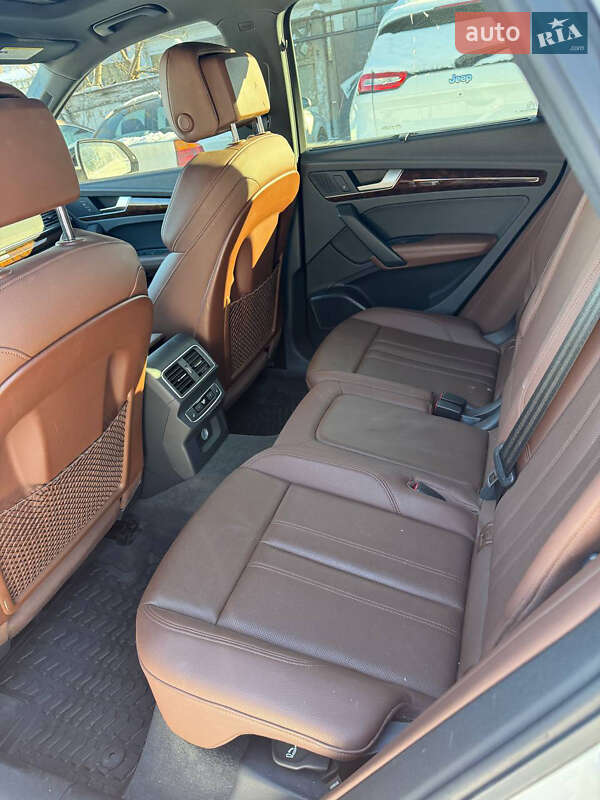 Внедорожник / Кроссовер Audi Q5 2018 в Киеве