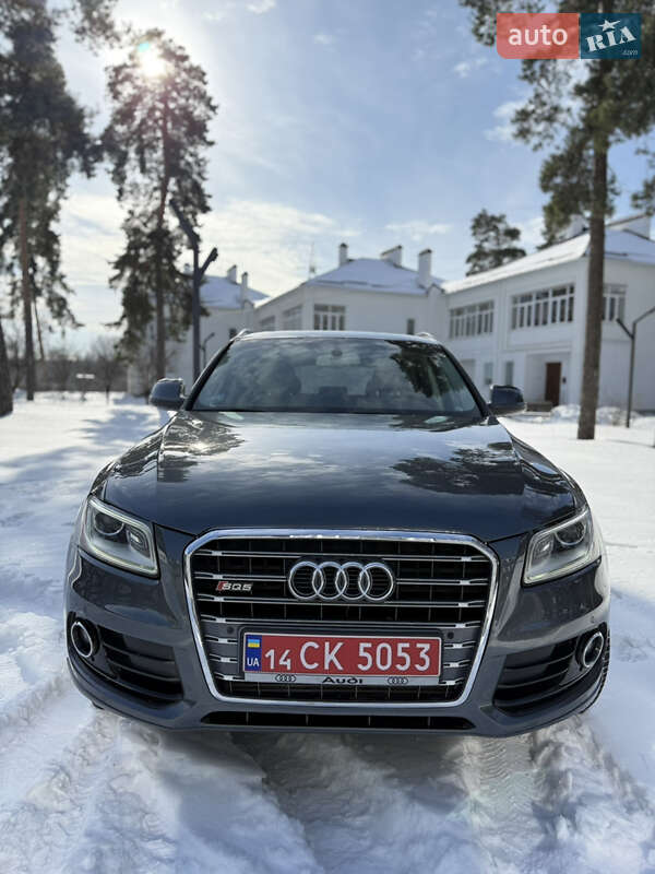 Внедорожник / Кроссовер Audi Q5 2015 в Ахтырке