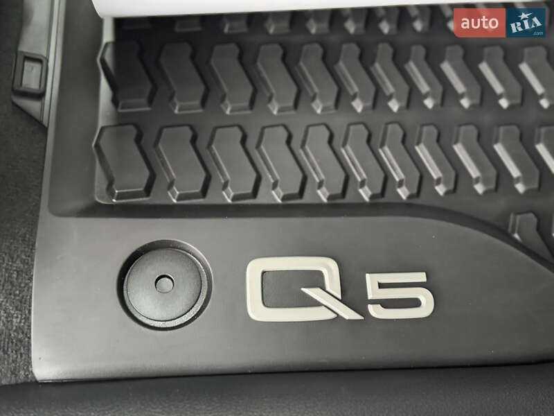 Внедорожник / Кроссовер Audi Q5 2022 в Дрогобыче