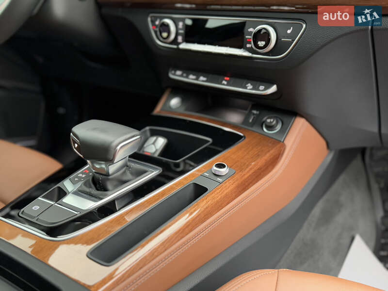 Внедорожник / Кроссовер Audi Q5 2022 в Дрогобыче