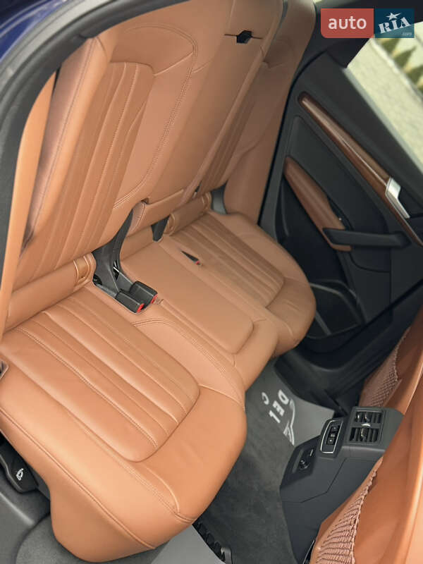 Внедорожник / Кроссовер Audi Q5 2022 в Дрогобыче