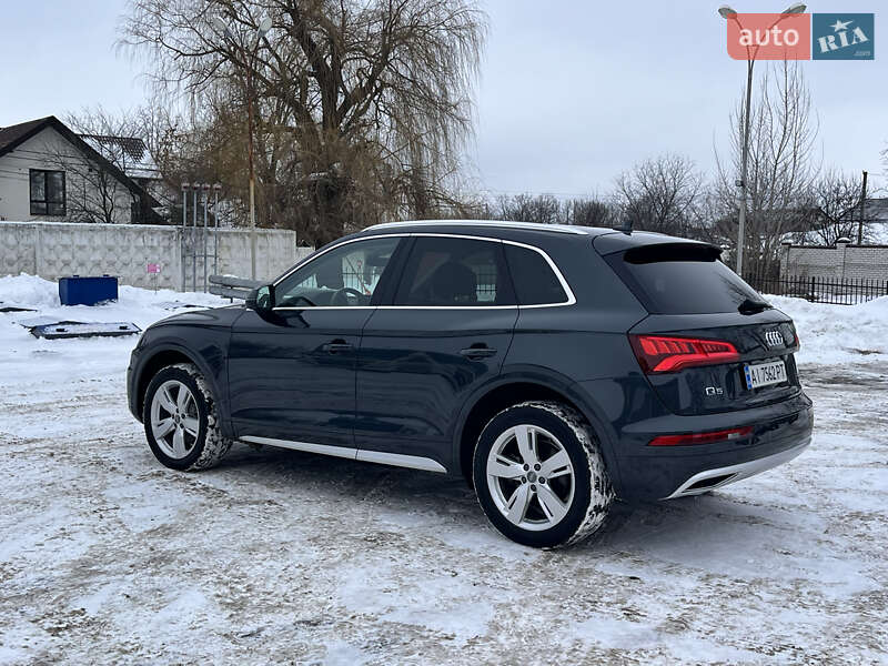Позашляховик / Кросовер Audi Q5 2017 в Києві