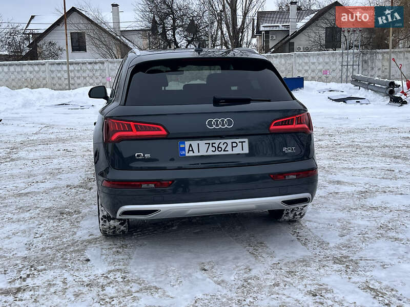 Позашляховик / Кросовер Audi Q5 2017 в Києві