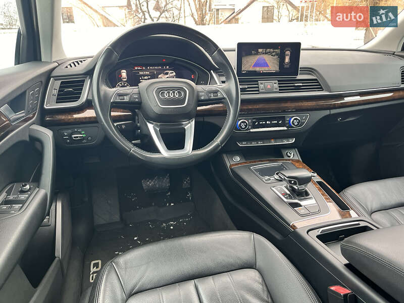 Позашляховик / Кросовер Audi Q5 2017 в Києві