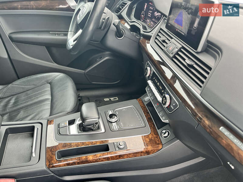 Позашляховик / Кросовер Audi Q5 2017 в Києві