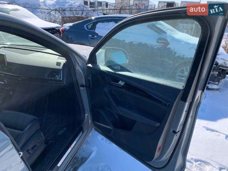 Внедорожник / Кроссовер Audi Q5 2019 в Ровно фото 19 Внедорожник / Кроссовер Audi Q5 2019 в Ровно