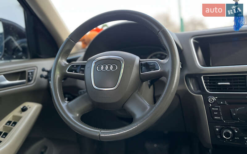 Позашляховик / Кросовер Audi Q5 2011 в Коломиї