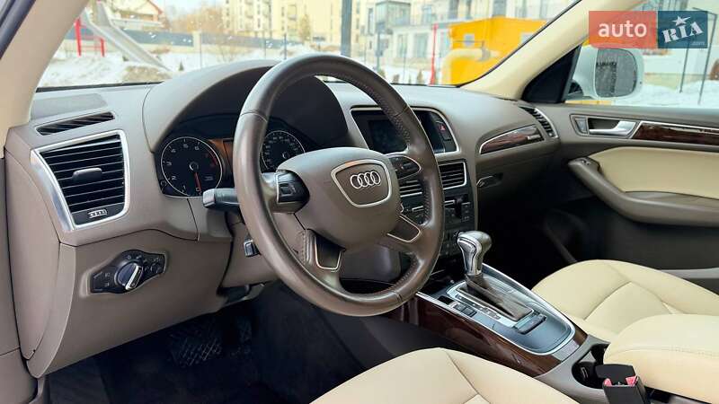 Внедорожник / Кроссовер Audi Q5 2015 в Львове