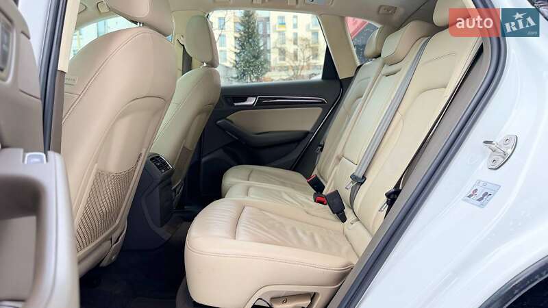 Внедорожник / Кроссовер Audi Q5 2015 в Львове