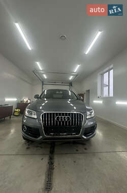 Позашляховик / Кросовер Audi Q5 2016 в Сарнах