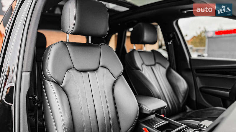 Позашляховик / Кросовер Audi Q5 2021 в Рівному